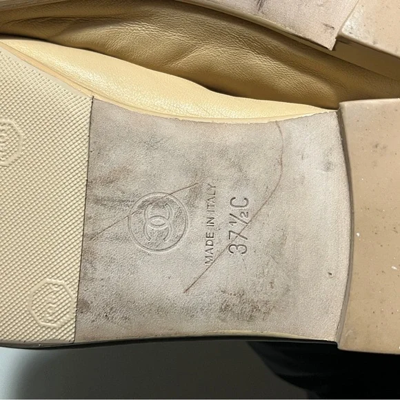 CHANEL Beige Leather Loafers with Black Cap Toe and Gold CC - Picture 10 of 16
